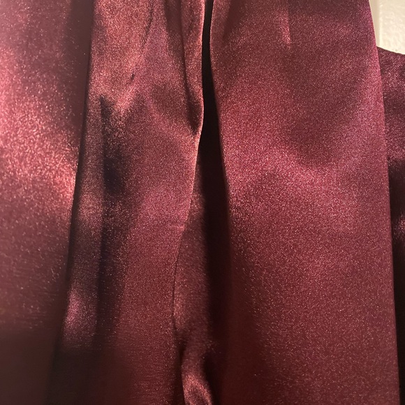 Wine color formal dress - Picture 6 of 7